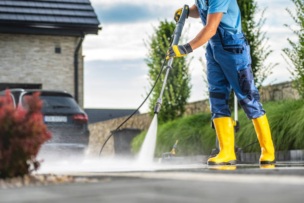 Best Driveway Pressure Washing  in Castle Point, MO